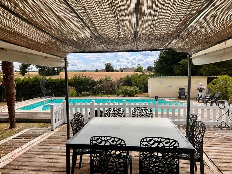 Maison - 181 m² - 8 pièces