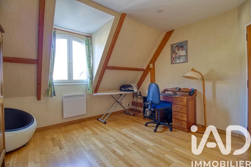 Maison - 166 m² - 7 pièces