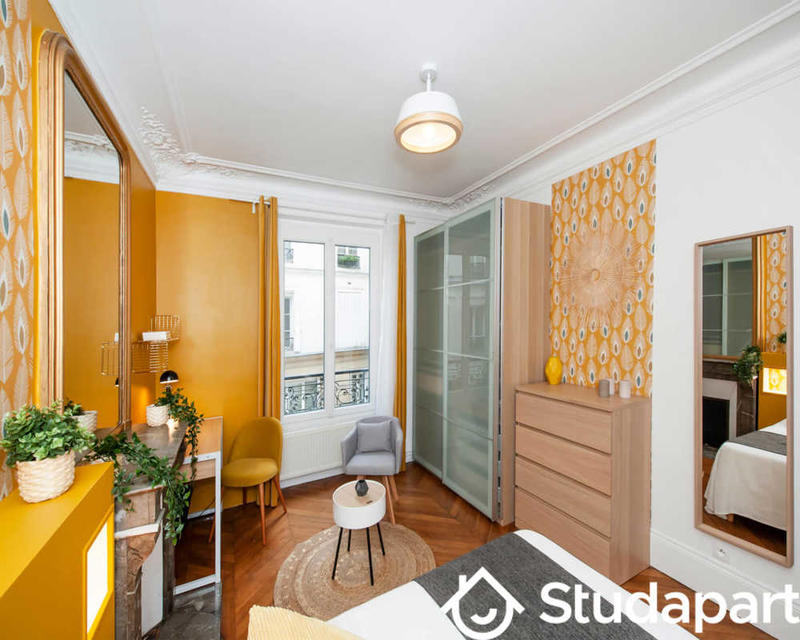 Chambre - 140 m² - 1 pièce