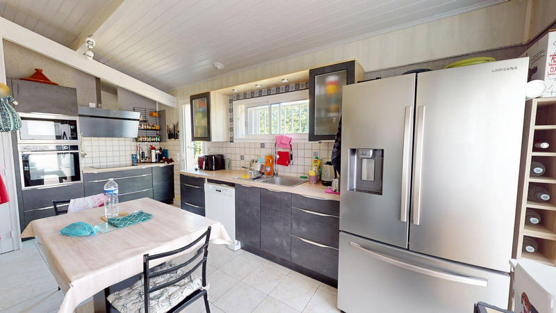 Maison - 180 m² - 6 pièces