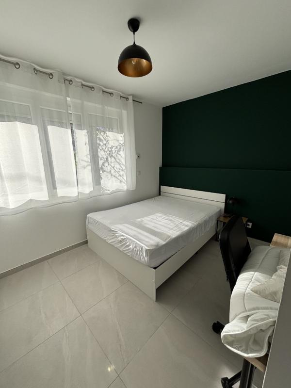Chambre - 11 m² - 1 pièce