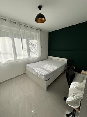Chambre - 11 m² - 1 pièce