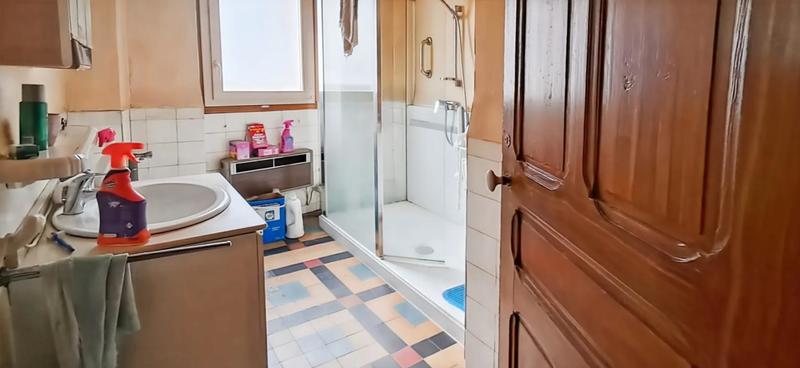 Maison - 99 m² - 16 pièces