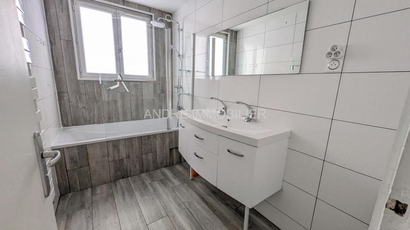 Appartement - 98 m² - 4 pièces