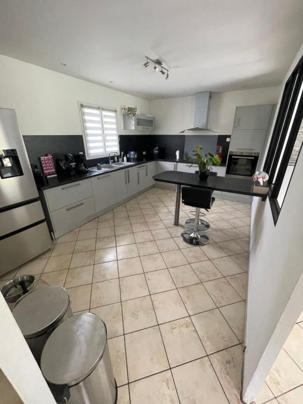 Pavillon - 130 m² - 6 pièces