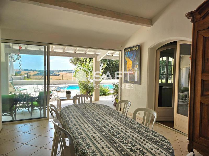 Maison - 177 m² - 5 pièces