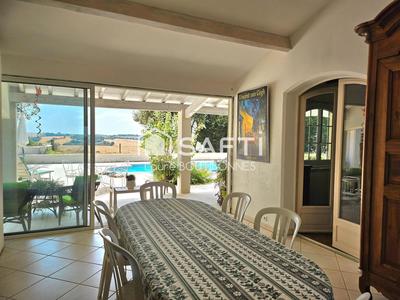 Maison - 177 m² - 5 pièces