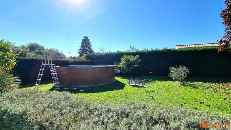 Maison - 218 m² - 9 pièces