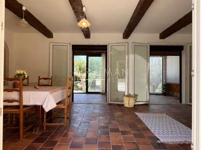 Maison - 140 m² - 7 pièces