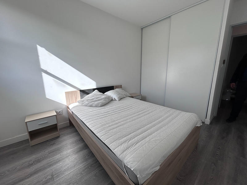 Appartement - 85 m² - 5 pièces