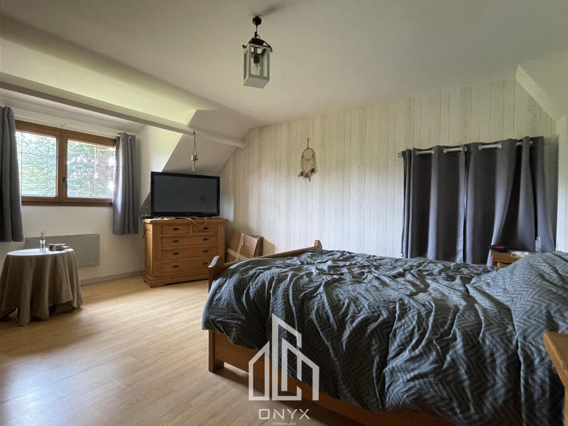 Maison - 182 m² - 8 pièces