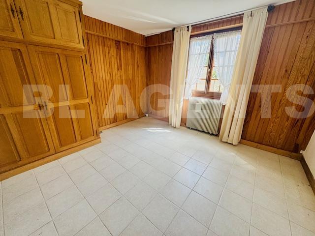 Maison traditionnelle - 180 m² - 6 pièces