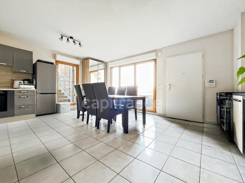 Appartement ancien - 74 m² - 4 pièces