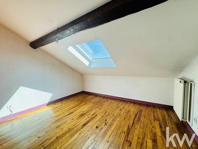 Appartement - 104 m² - 5 pièces