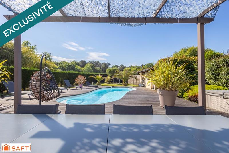 Maison - 203 m² - 7 pièces