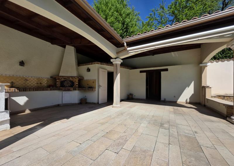 Maison contemporaine - 295 m² - 7 pièces