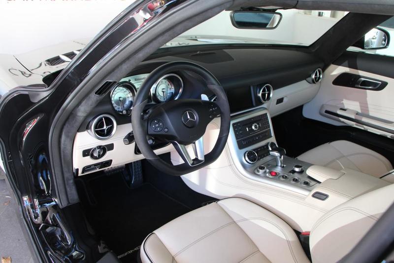 Mercedes Sls Amg Coupe a
