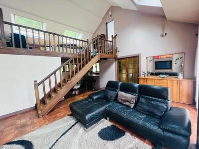 Maison - 153 m² - 7 pièces