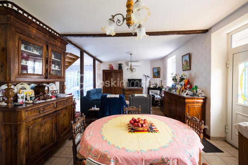 Maison - 95 m² - 5 pièces