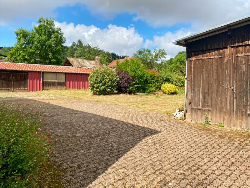 Maison de village - 473 m² - 12 pièces