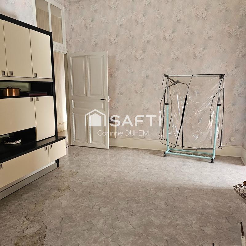 Maison - 240 m² - 11 pièces