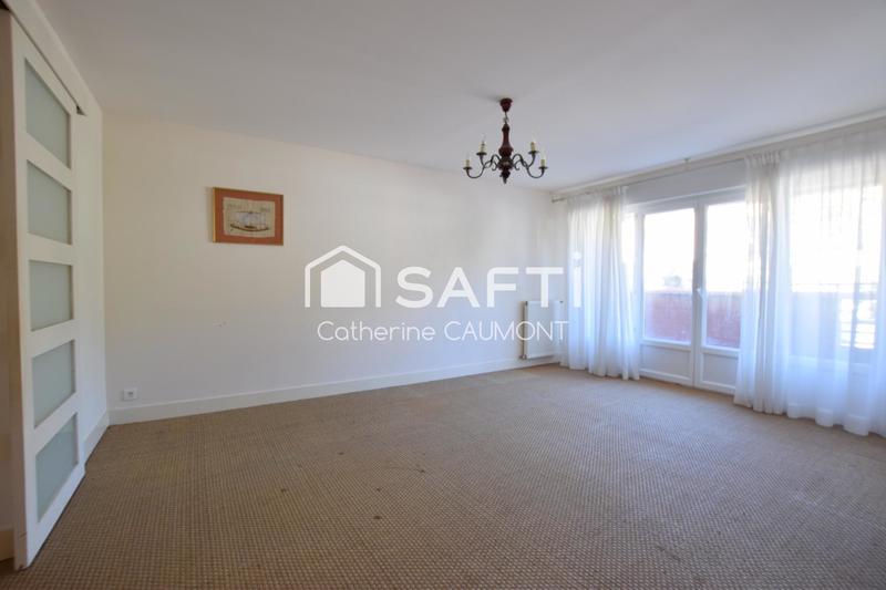 Maison - 208 m² - 8 pièces