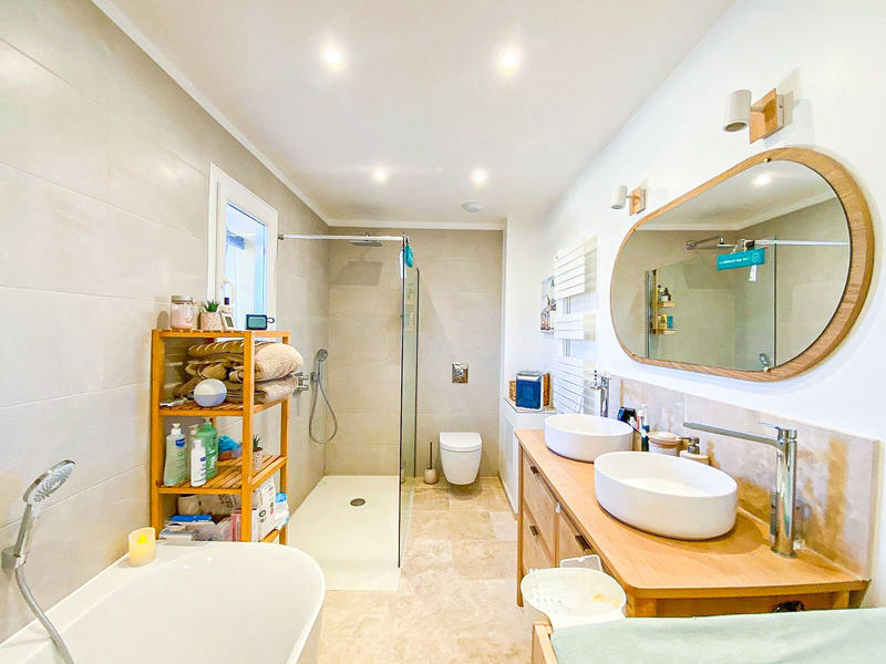 Maison - 93 m² - 4 pièces