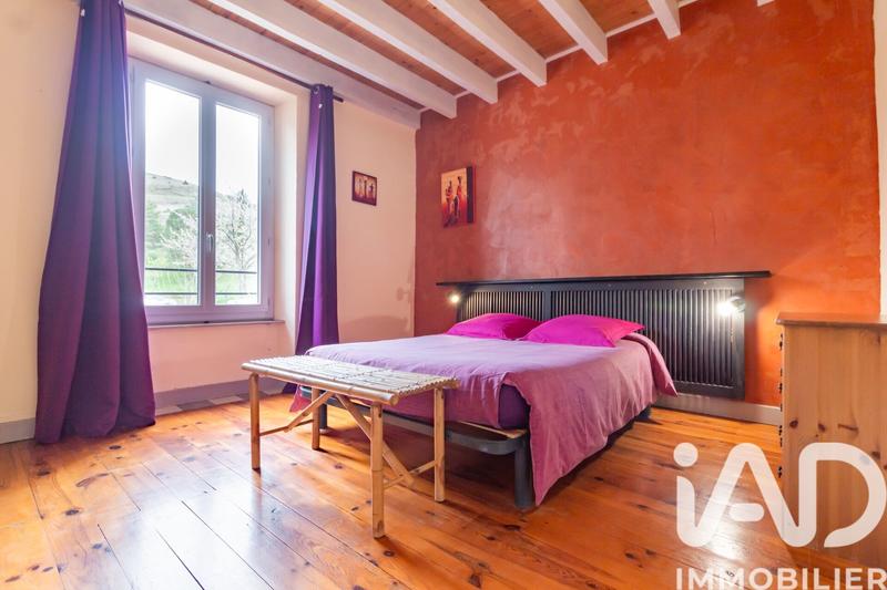 Maison - 280 m² - 15 pièces