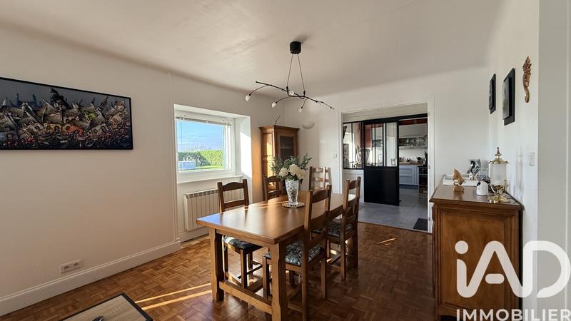 Maison - 123 m² - 8 pièces