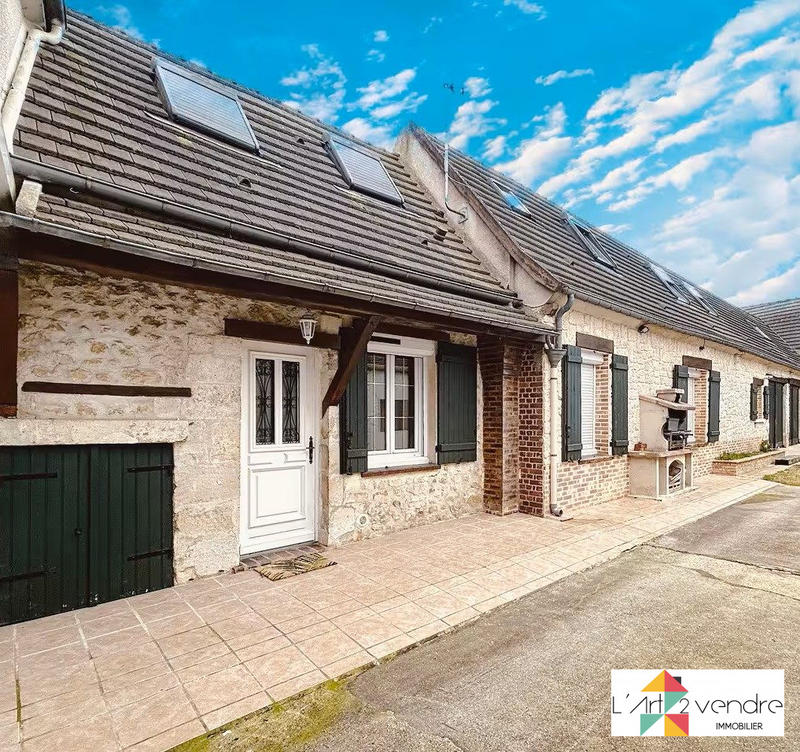 Maison ancienne - 325 m² - 11 pièces