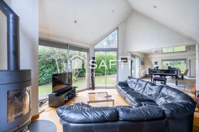 Maison - 152 m² - 7 pièces