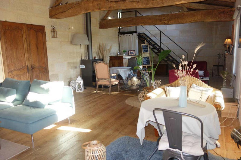 Maison - 268 m² - 8 pièces