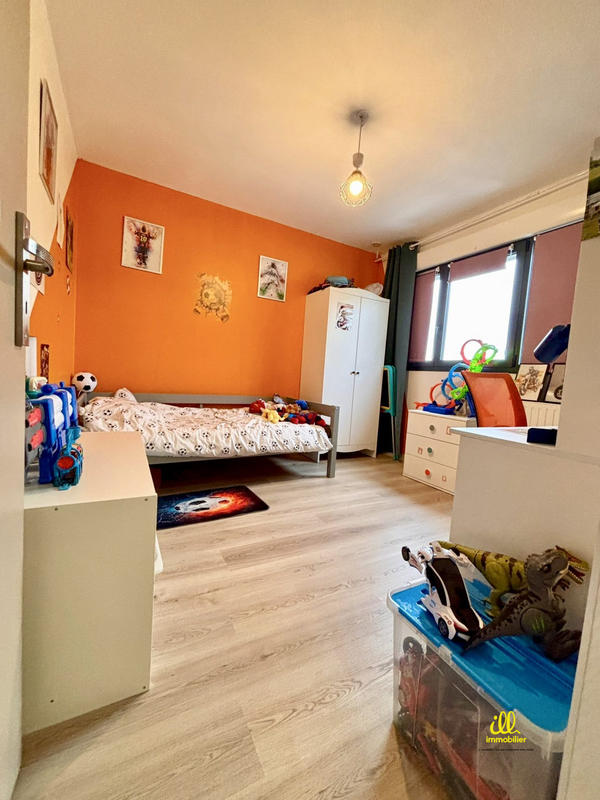 Maison - 179 m² - 7 pièces