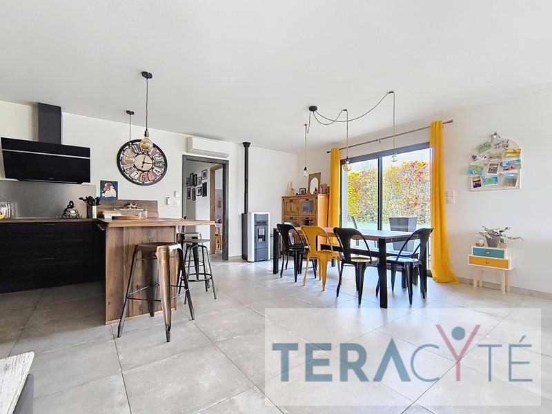 Maison - 105 m² - 4 pièces