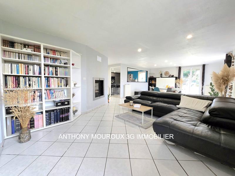 Maison - 166 m² - 7 pièces