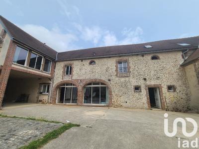 Maison - 340 m² - 9 pièces