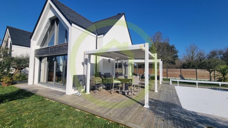 Maison - 152 m² - 6 pièces