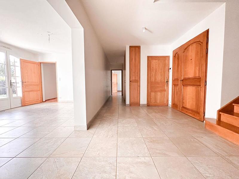 Maison - 196 m² - 8 pièces