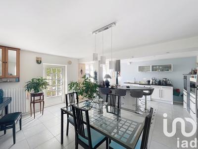 Maison - 214 m² - 7 pièces