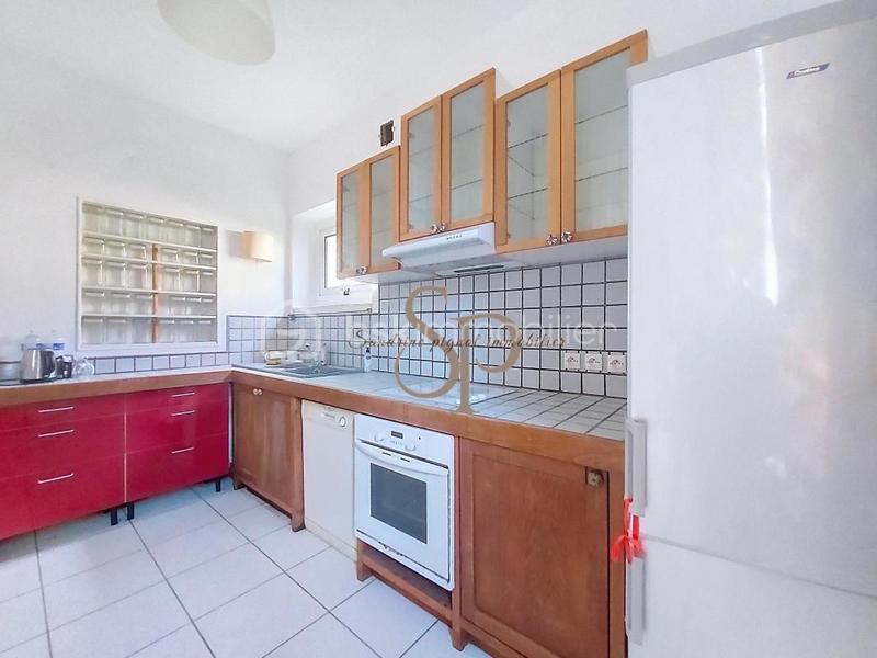 Maison en pierre - 190 m² - 8 pièces