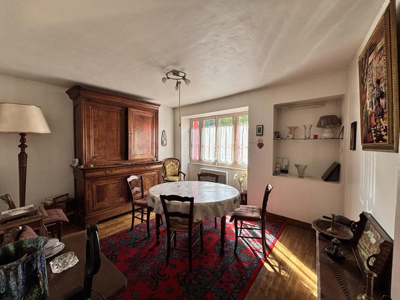 Maison ancienne - 96 m² - 7 pièces