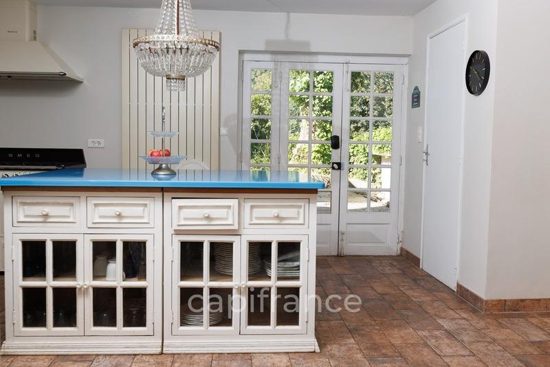 Demeure - 800 m² - 15 pièces