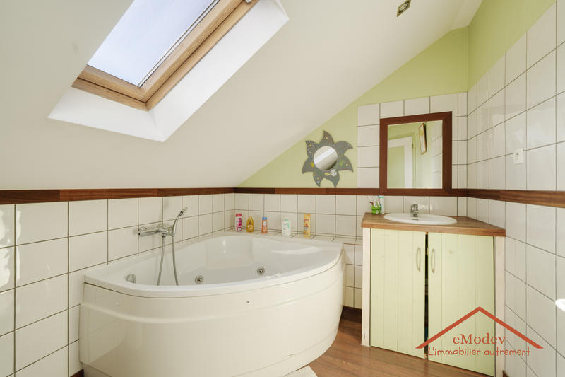 Maison - 175 m² - 6 pièces