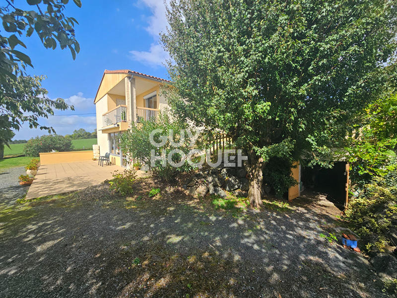 Maison - 151 m² - 8 pièces