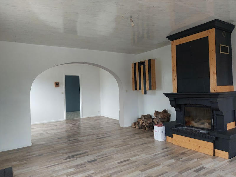 Maison - 570 m² - 6 pièces