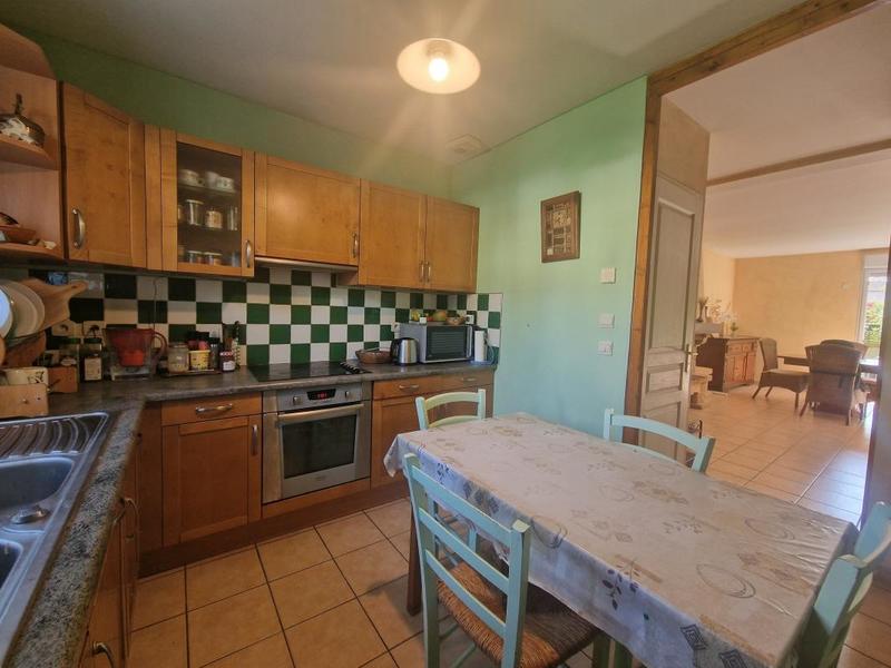 Maison - 93 m² - 4 pièces