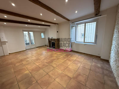 Appartement - 111 m² - 3 pièces