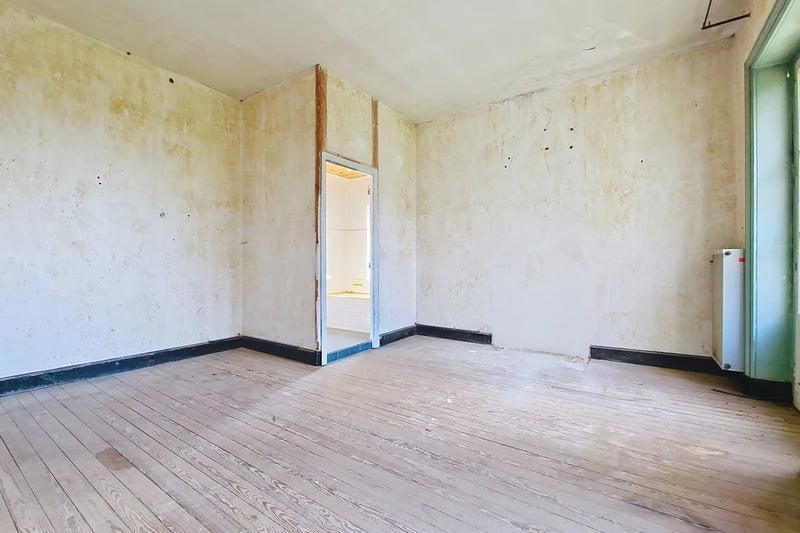 Maison - 300 m² - 6 pièces