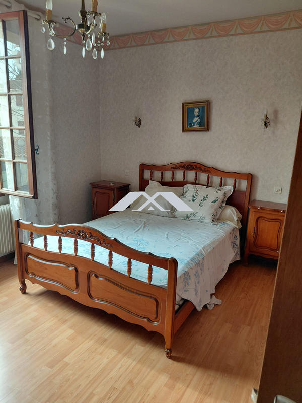 Maison - 104 m² - 4 pièces