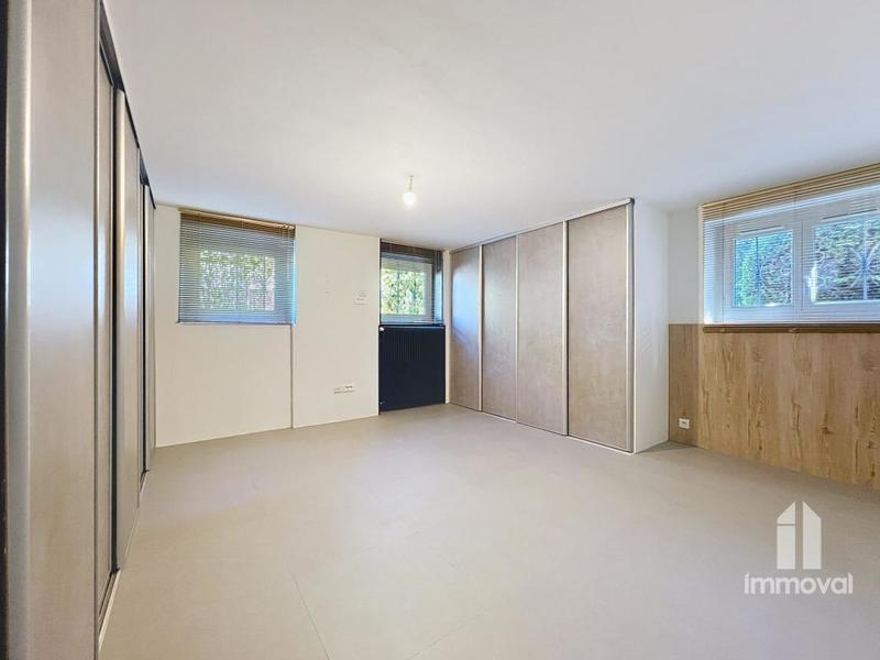 Maison - 180 m² - 5 pièces